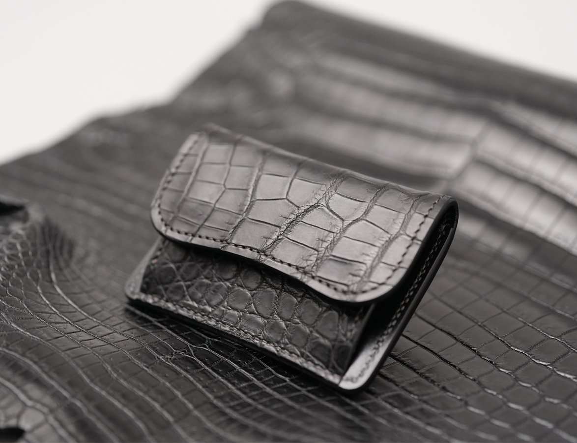 特別仕様のクロコダイルTONGUEについてのお話 | WILDSWANS(ワイルド