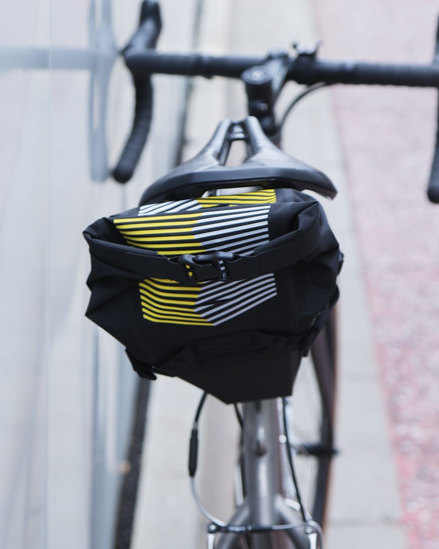 サドルバッグ【RACING SADDLE PACK 3L】｜APIDURA（アピデュラ