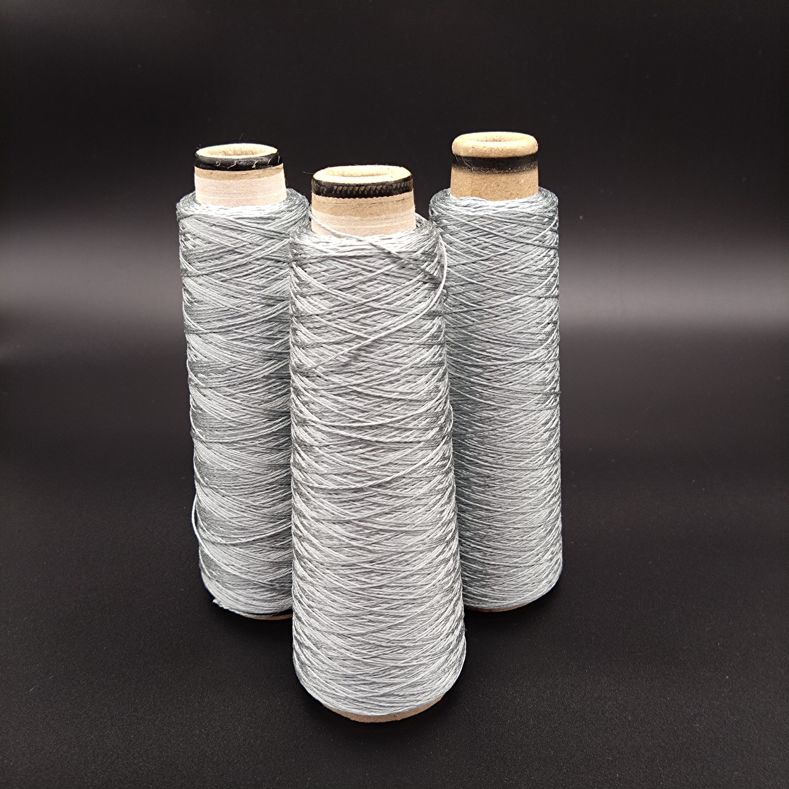 TOMIOKA SILK 上州座繰り絹糸グレー(コーン巻) | 富岡シルク 富岡製糸