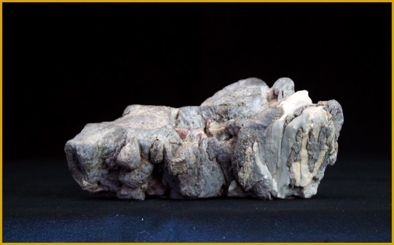 貴船石 （山形） - 米谷大蓉園