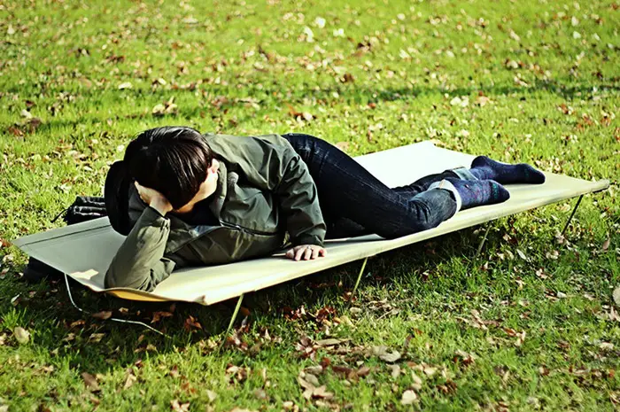 DODのコットでキャンプを快適に！おすすめアイテム3選 | TAKIBI