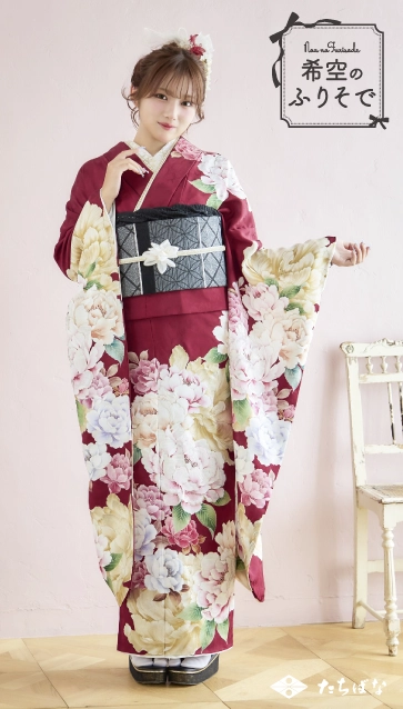 希空（のあ）”ちゃんの振袖-赤｜成人記念の新作振袖ご紹介