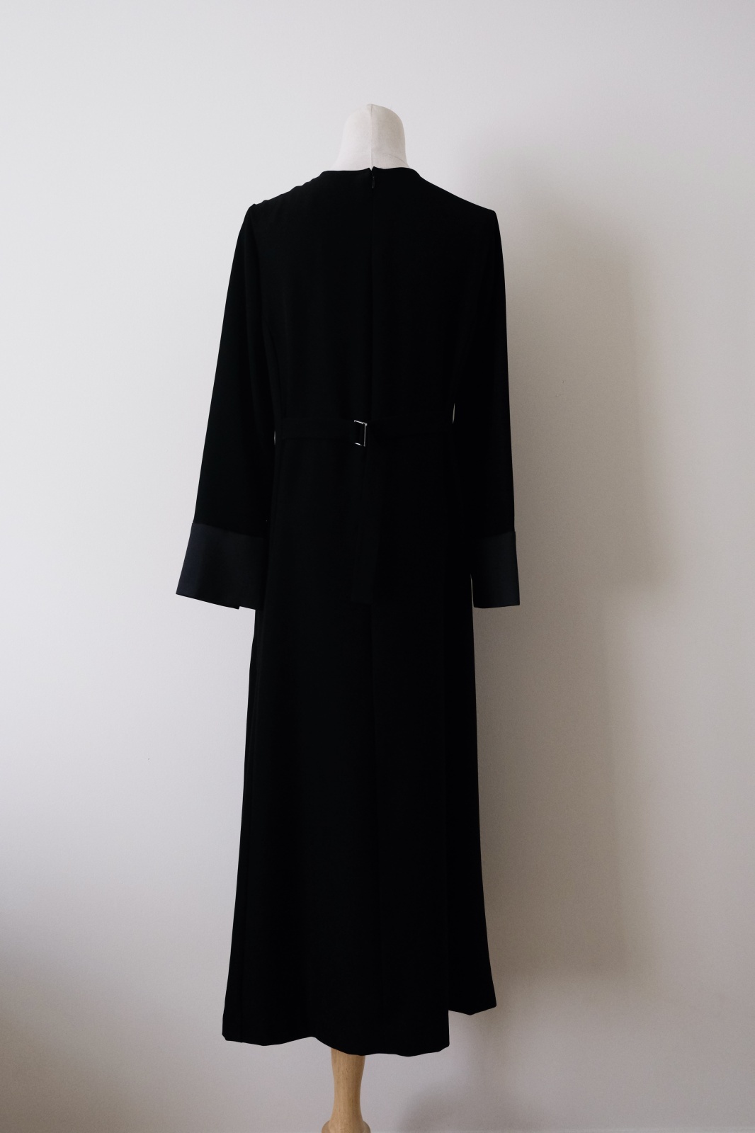 特別値下げ！LOKITHO ロキト ブラックフォーマルレースワンピース 特別