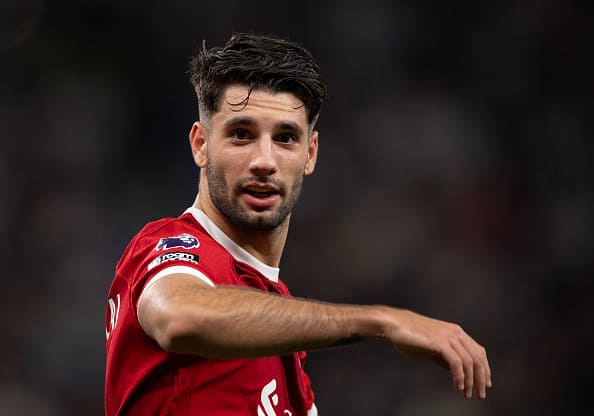 見てきた中ではジェラードに最も近い」 リヴァプールの“8番”を背負う