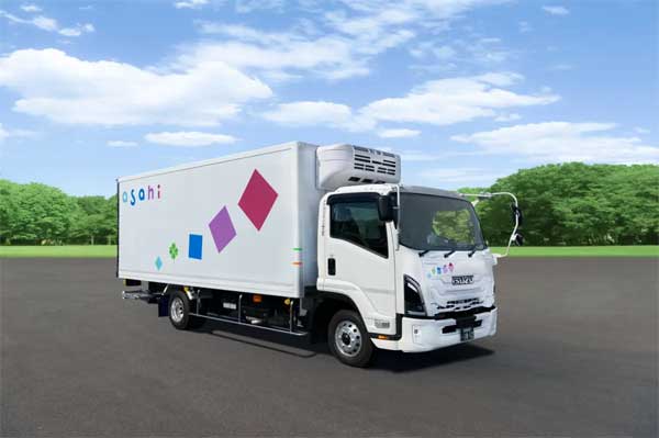 アサヒロジスティクス／11台目の女性専用トラックを導入 - トラック