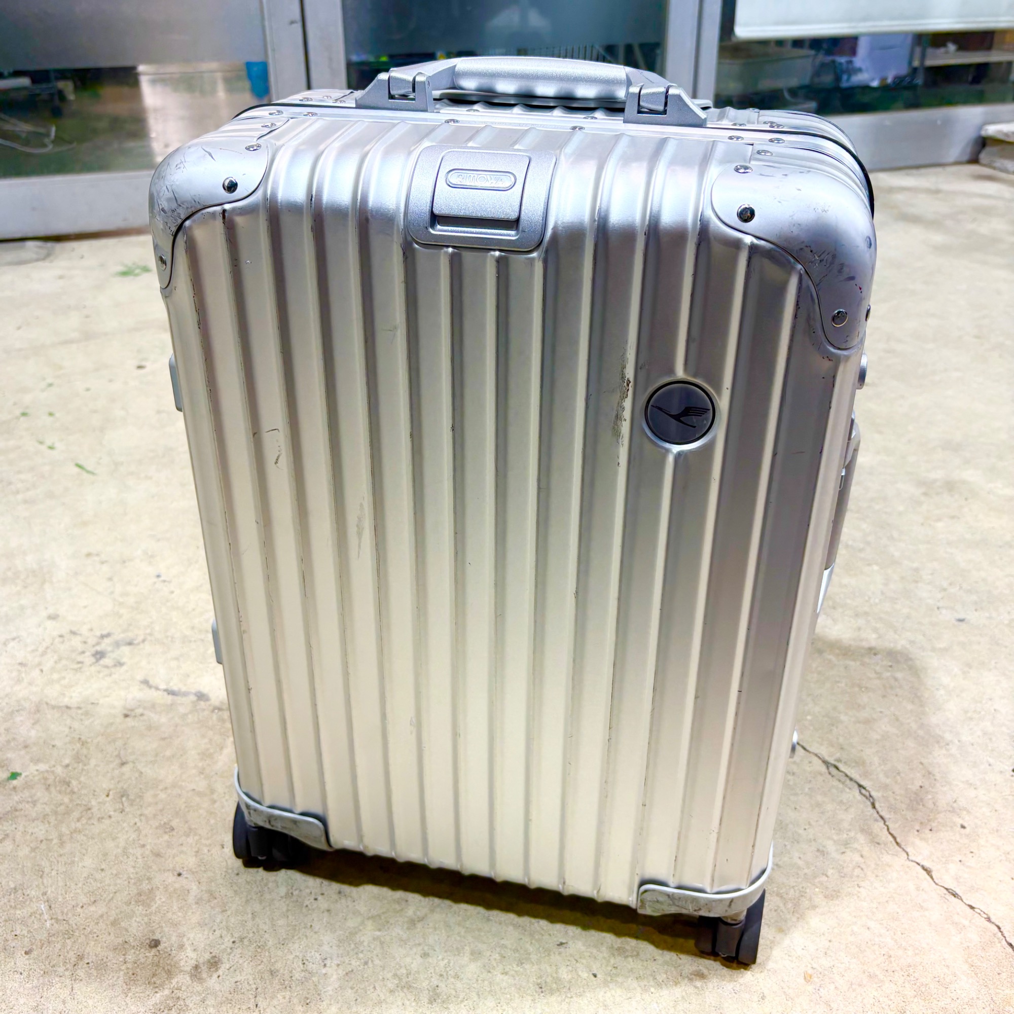 国内未発売品！】RIMOWA(リモワ) スーツケース ルフトハンザ空港コラボ