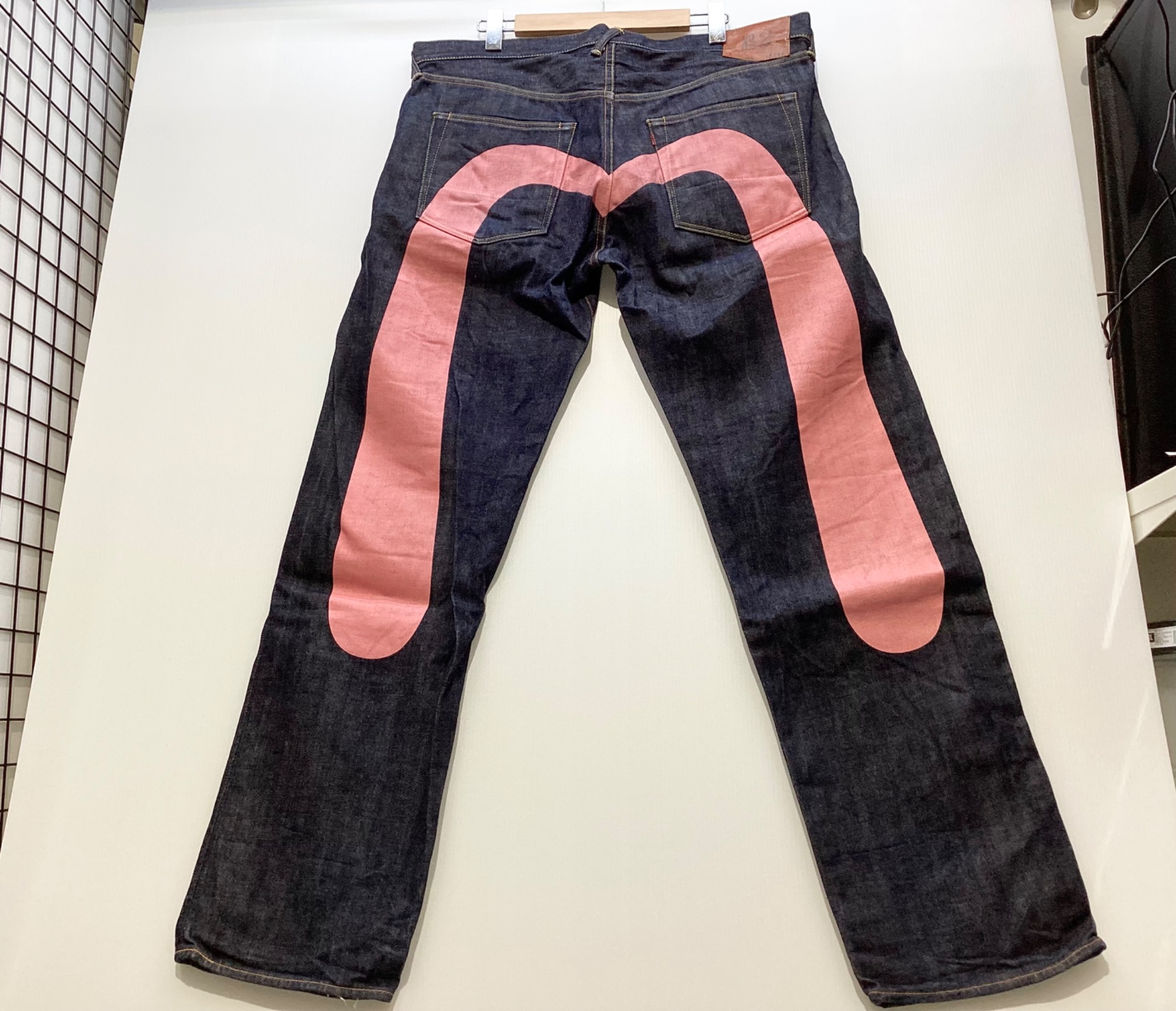 EVISU（エヴィス）のデニムパンツが買取入荷いたしました！｜2024年10