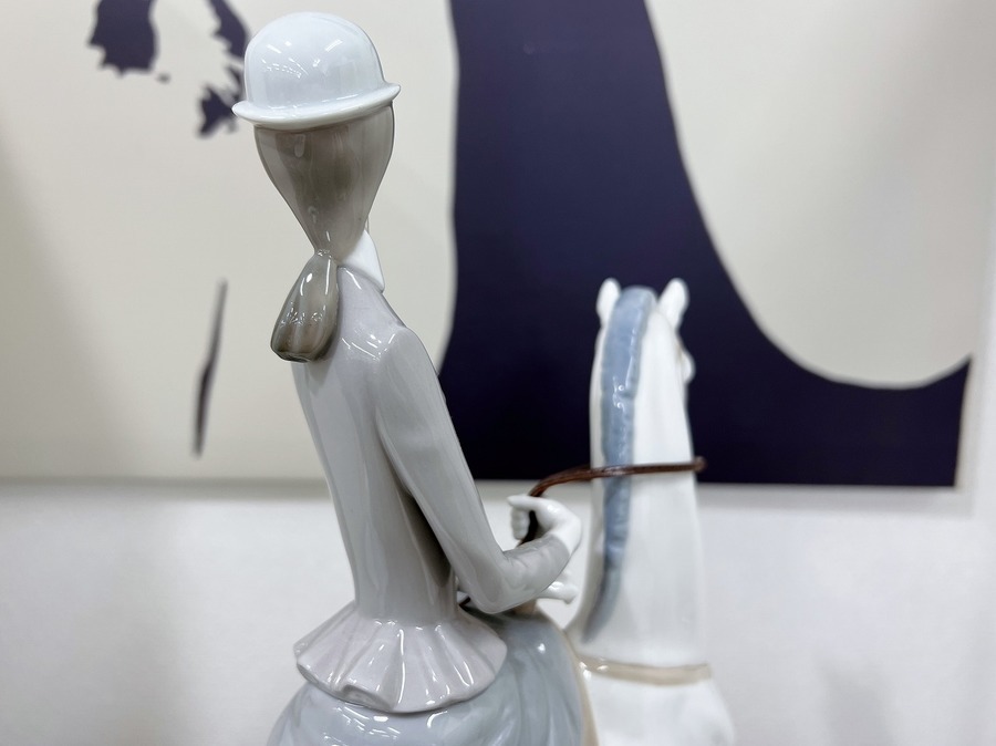 ため息の出るような美しさ】LLADRO(リヤドロ)白い馬の少女をご紹介