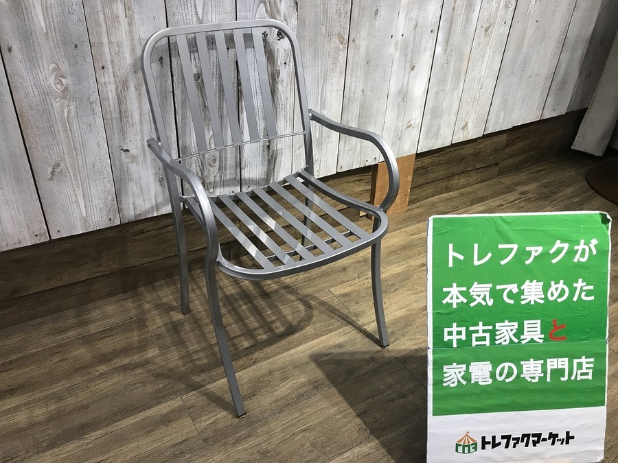 emu社製】イタリア製 ガーデンファニチャー アームチェア が入荷しま