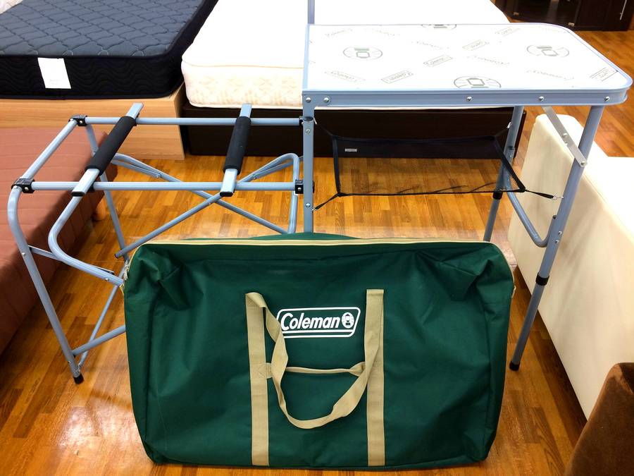 組み立て簡単！Coleman（コールマン）キッチンテーブルを入荷致しまし