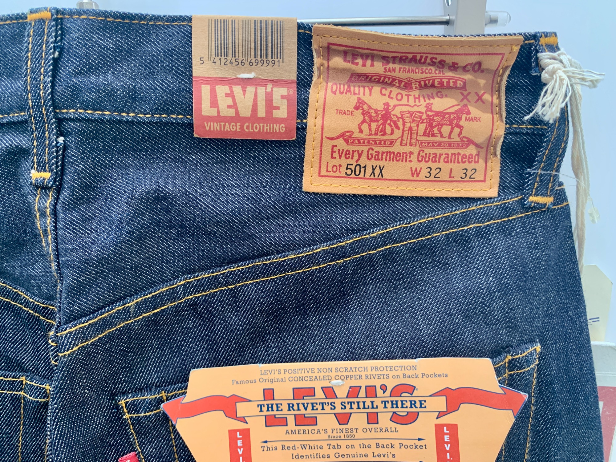 自分へのご褒美に！！【『米国製赤耳』LEVI'S(リーバイス)】501XX復刻