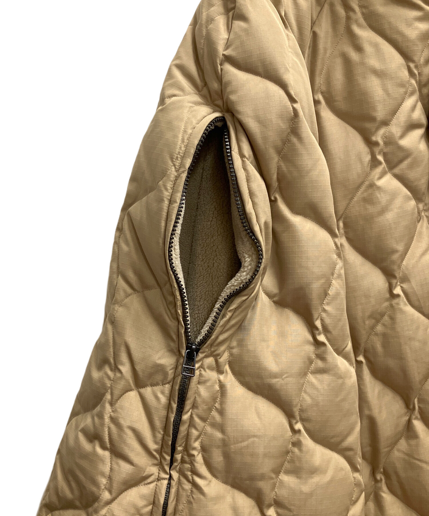 中古・古着通販】TAION (タイオン) ミリタリー ダウンケープ ベージュ