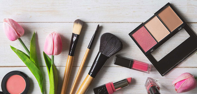 コスメ検定(R)資格取得講座｜通信教育講座なら生涯学習のユーキャン