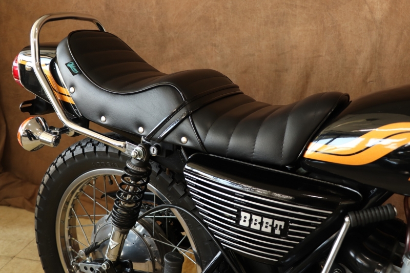 KH400 ブラック/ゴールド｜SOLD OUT｜旧車・絶版バイクならウエマツ