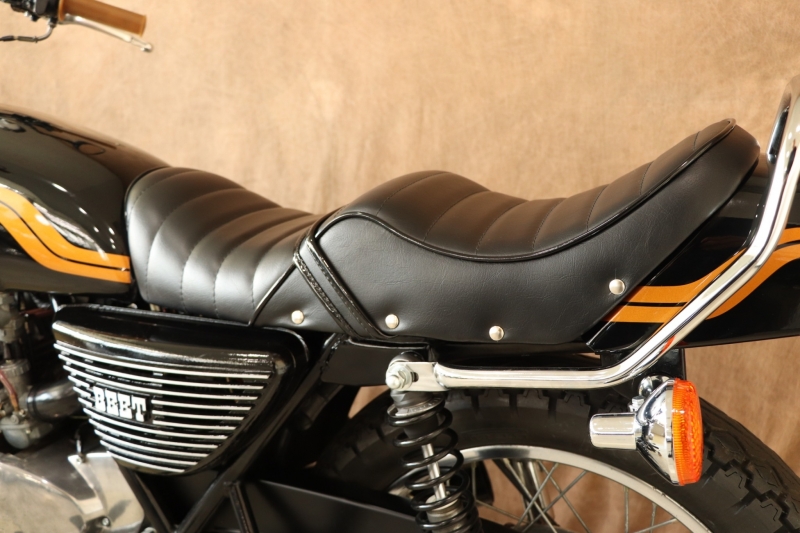 KH400 ブラック/ゴールド｜SOLD OUT｜旧車・絶版バイクならウエマツ