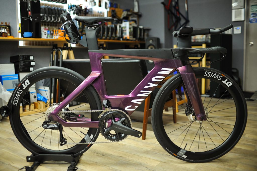 CANYON 組立サービス 最も成功したトライアスロンバイク CANYON