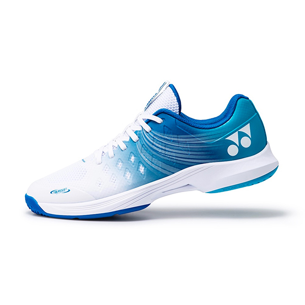 シリーズ最軽量260gを実現。軽快なフットワークを生むテニスシューズ