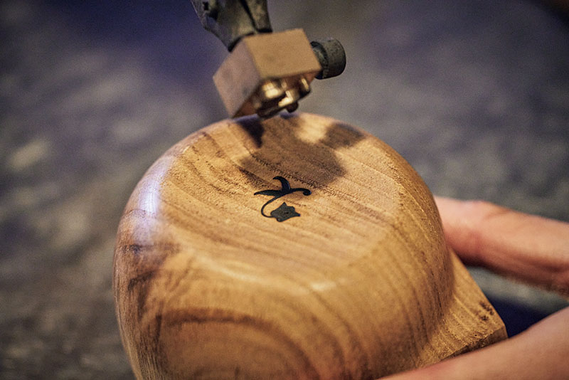 黒百合ヒュッテとクロップ。『山と溪谷』2023年9月号特集より - 山と溪