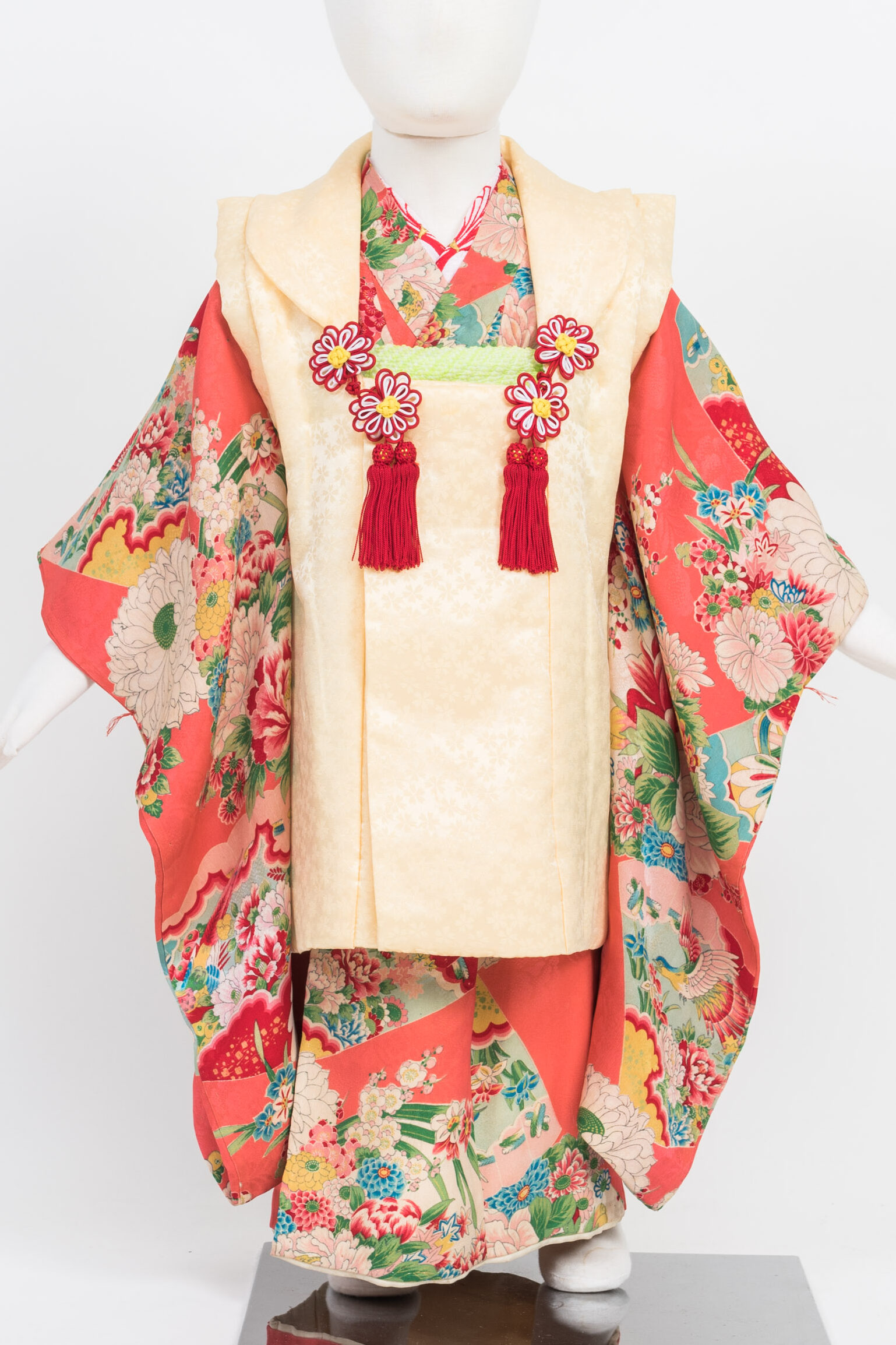 2025年最新版】3歳の七五三を大正ロマン着物で彩る！選び方ガイド