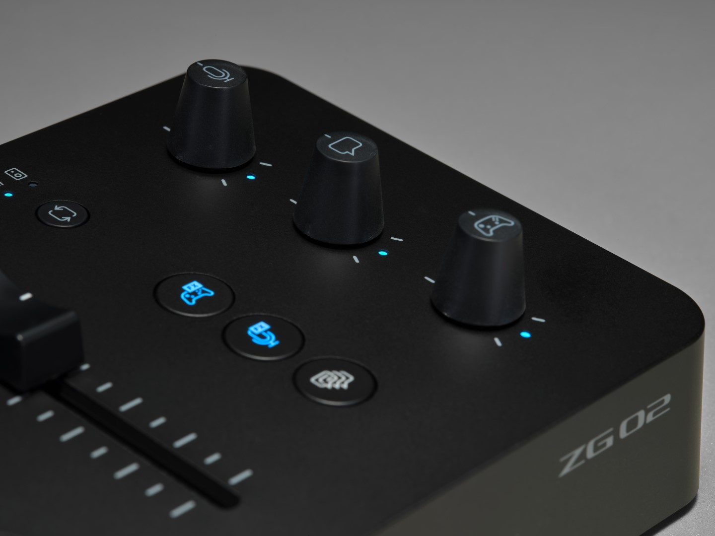 ヤマハ ゲームストリーミングオーディオミキサー ZG02｜パソコン