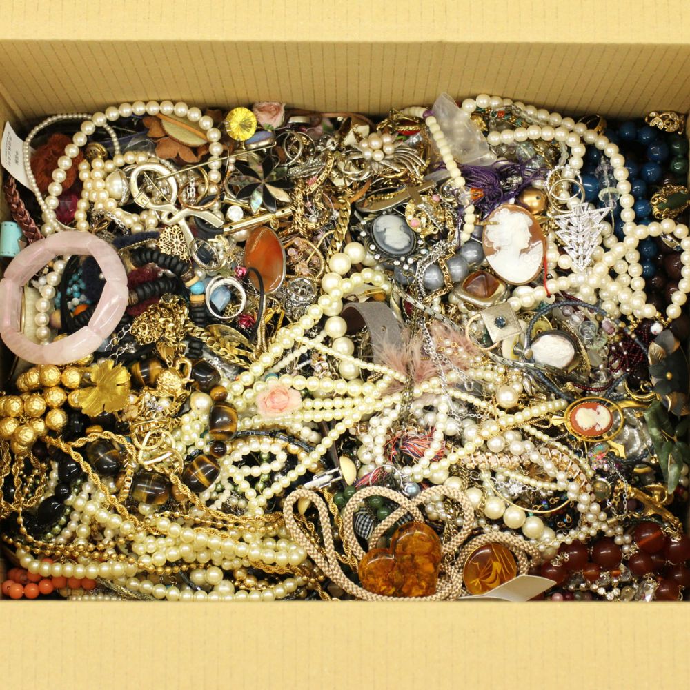 ジャンクアクセサリーまとめ売り/14.5kg以上/大量/まとめて/ネックレス