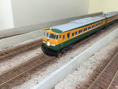 185系200番台湘南色タイプをちょっこり弄る。10-925 | NGaugeJP - 横濱