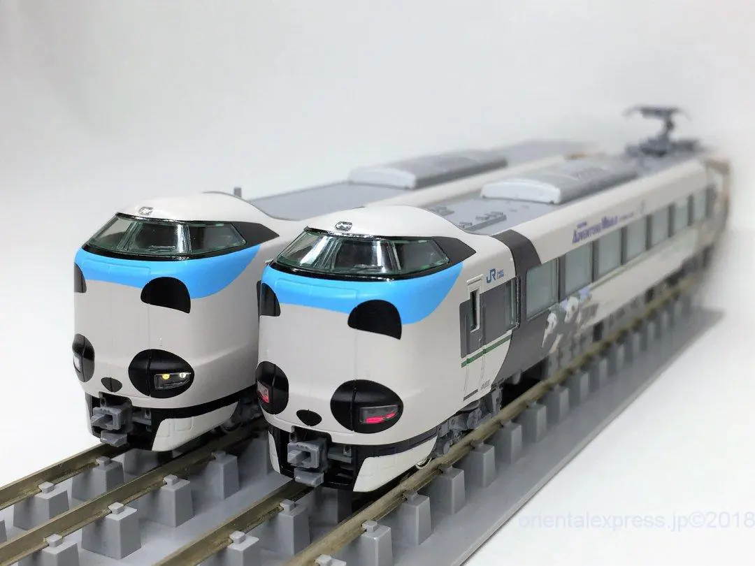 287系 パンダくろしお「Smileアドベンチャートレイン」が入線です