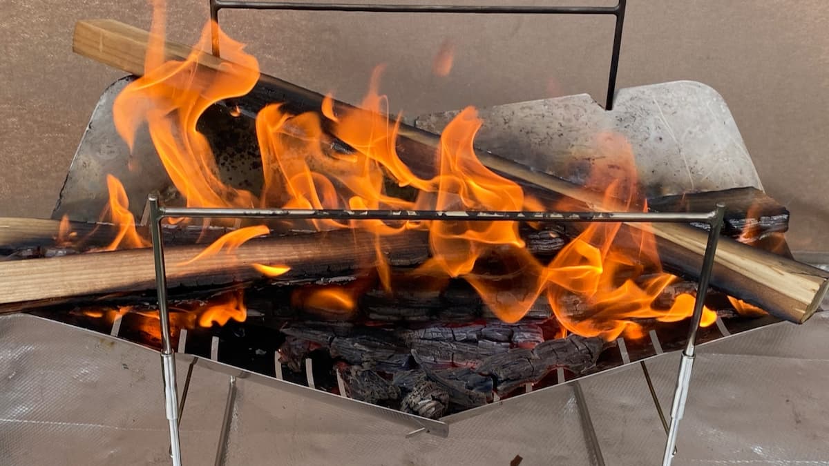 ピコグリル398 レビュー｜ソロキャンプならこの焚き火台がおすすめ