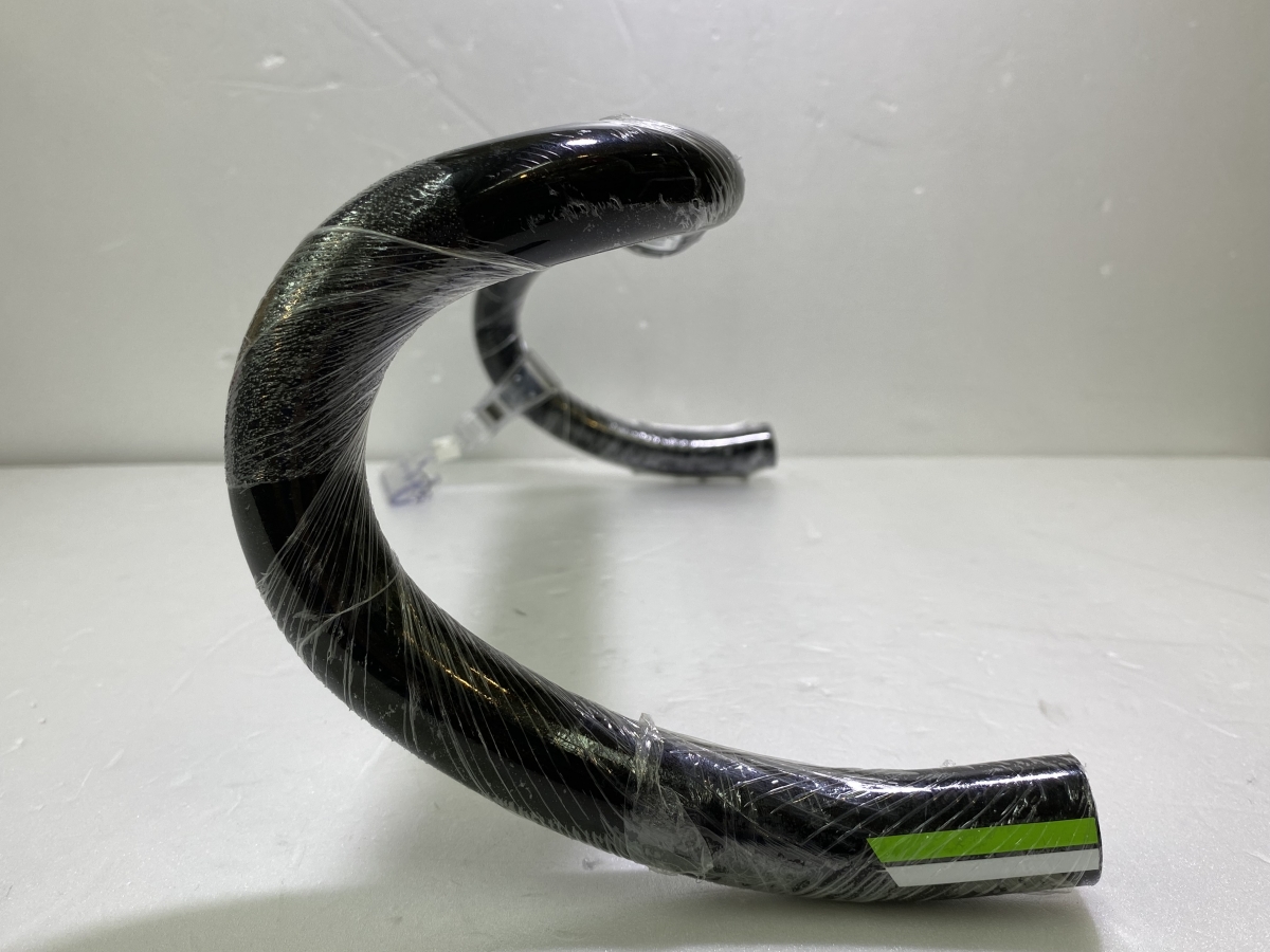 掘り出し物】特別価格で販売中のハイエンドなフルカーボンハンドルバー