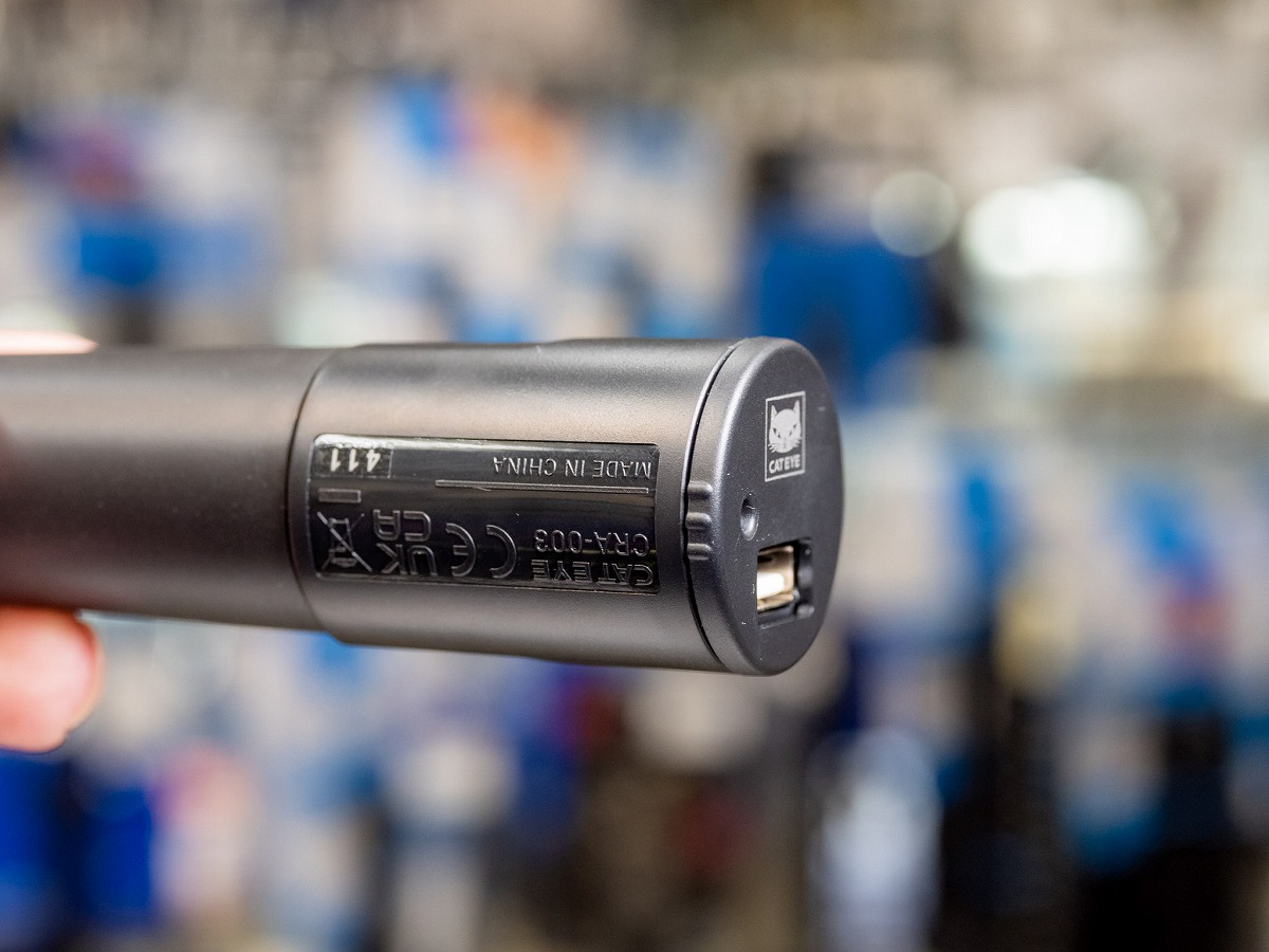 CATEYE】充電クレードル3とセットになって発売VOLT400NEO | Y's Road