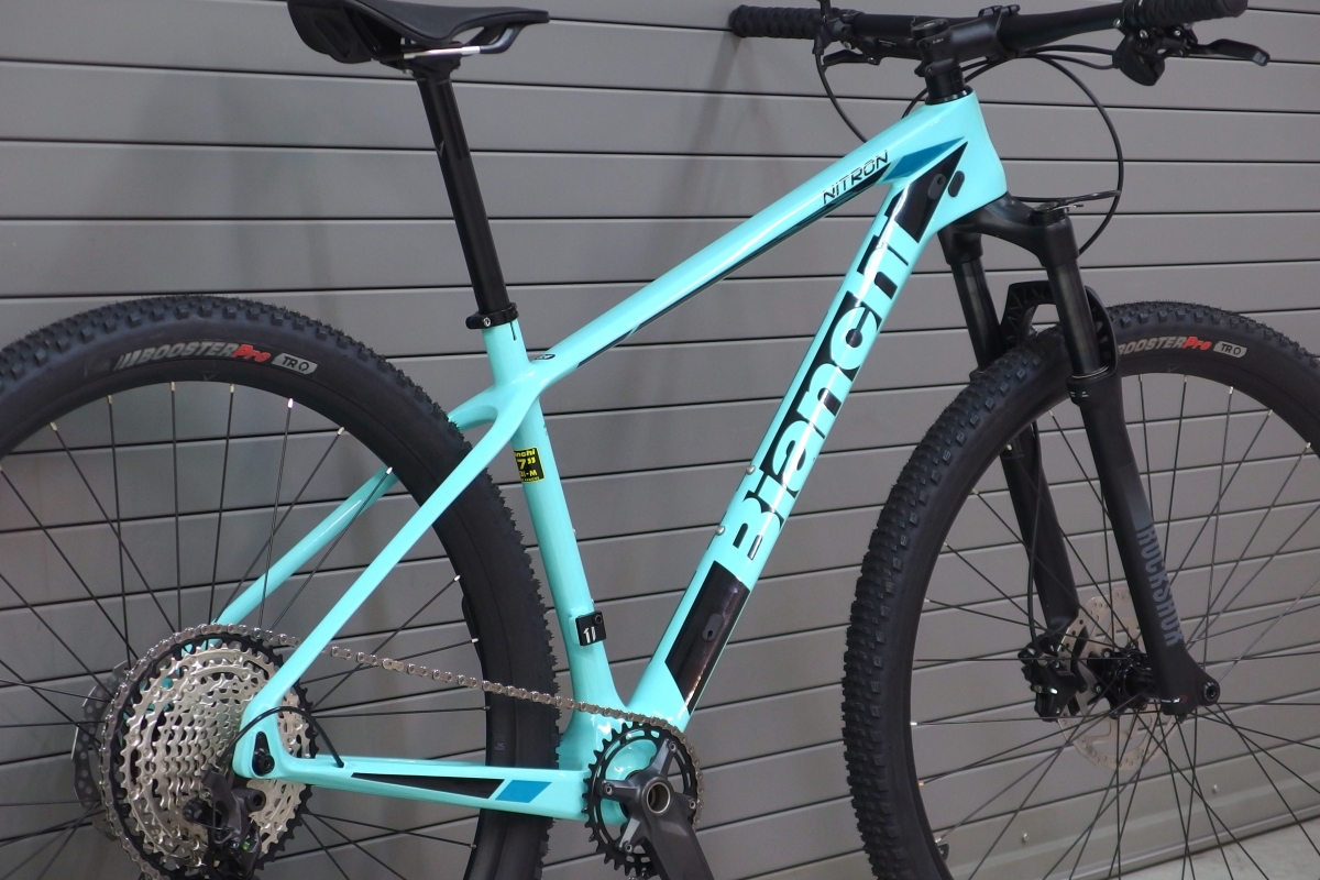 特価カーボンMTB】なんと半額の『16.5万円』！信頼性の高い『シマノ12