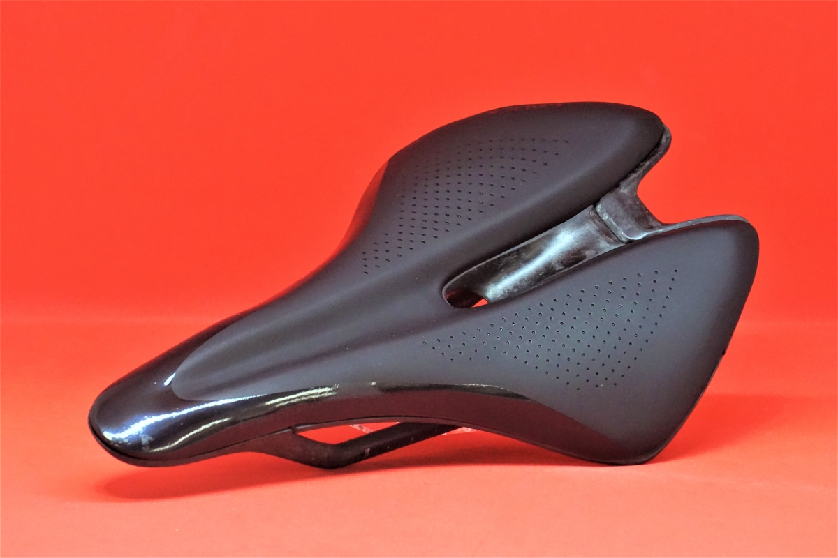 CADEX】今スタッフ一番使いたいサドルはコレだ！速さと快適さをW