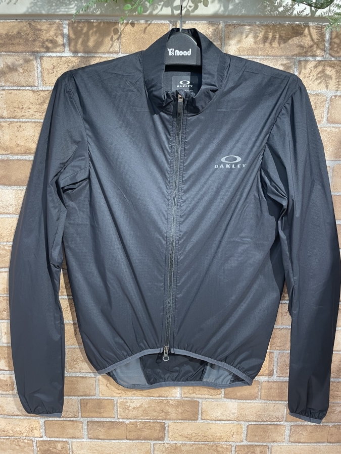 OAKLEY】コスパよきなポケッタブル出来るウィンドブレーカーはこれ