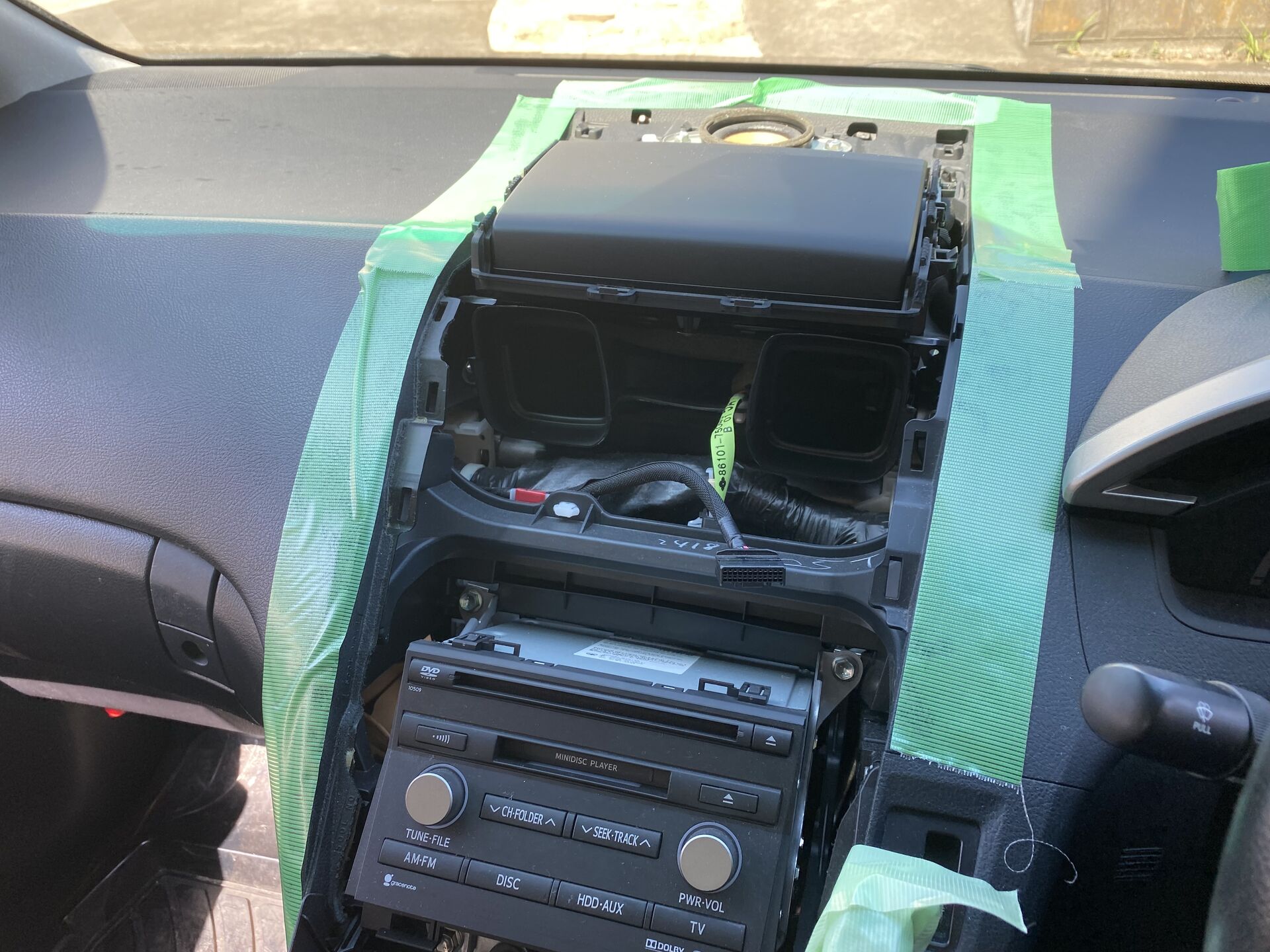 トヨタSAIカーナビ本体 エアコンパネル付き動作確認済み