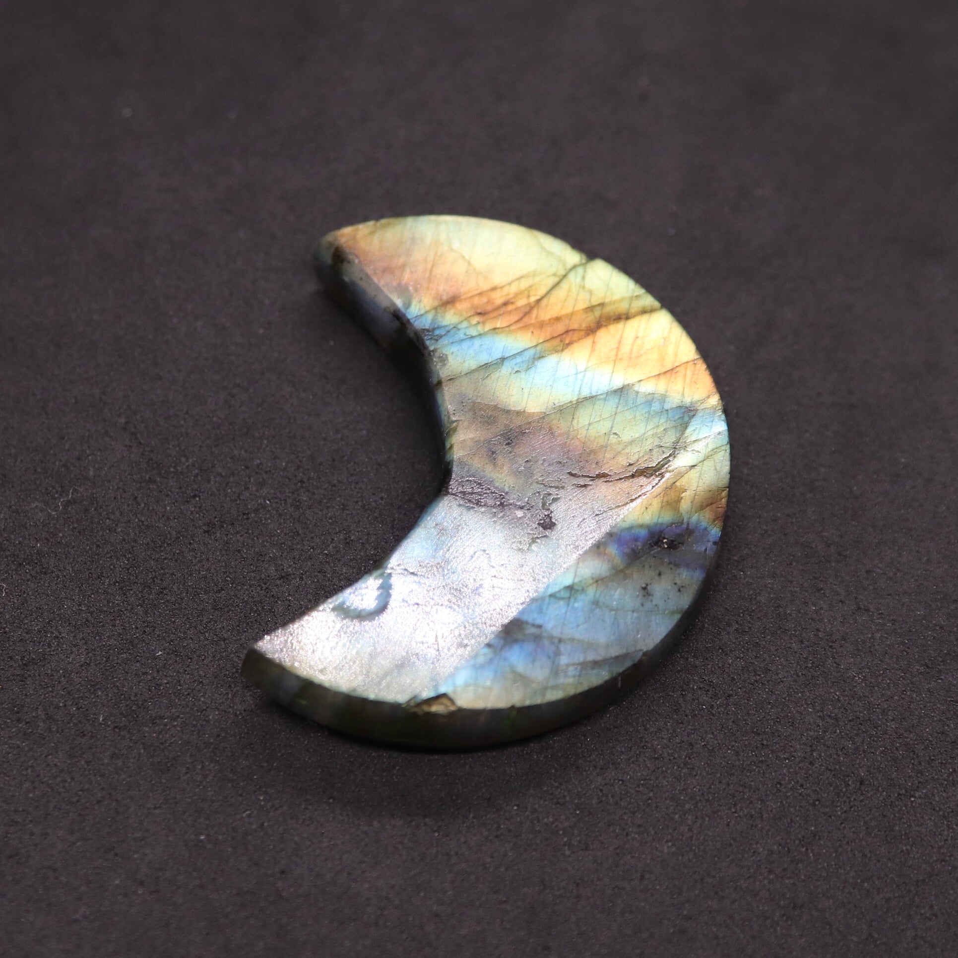 ラブラドライト月型42.1㎜ – 天然石屋 優月堂