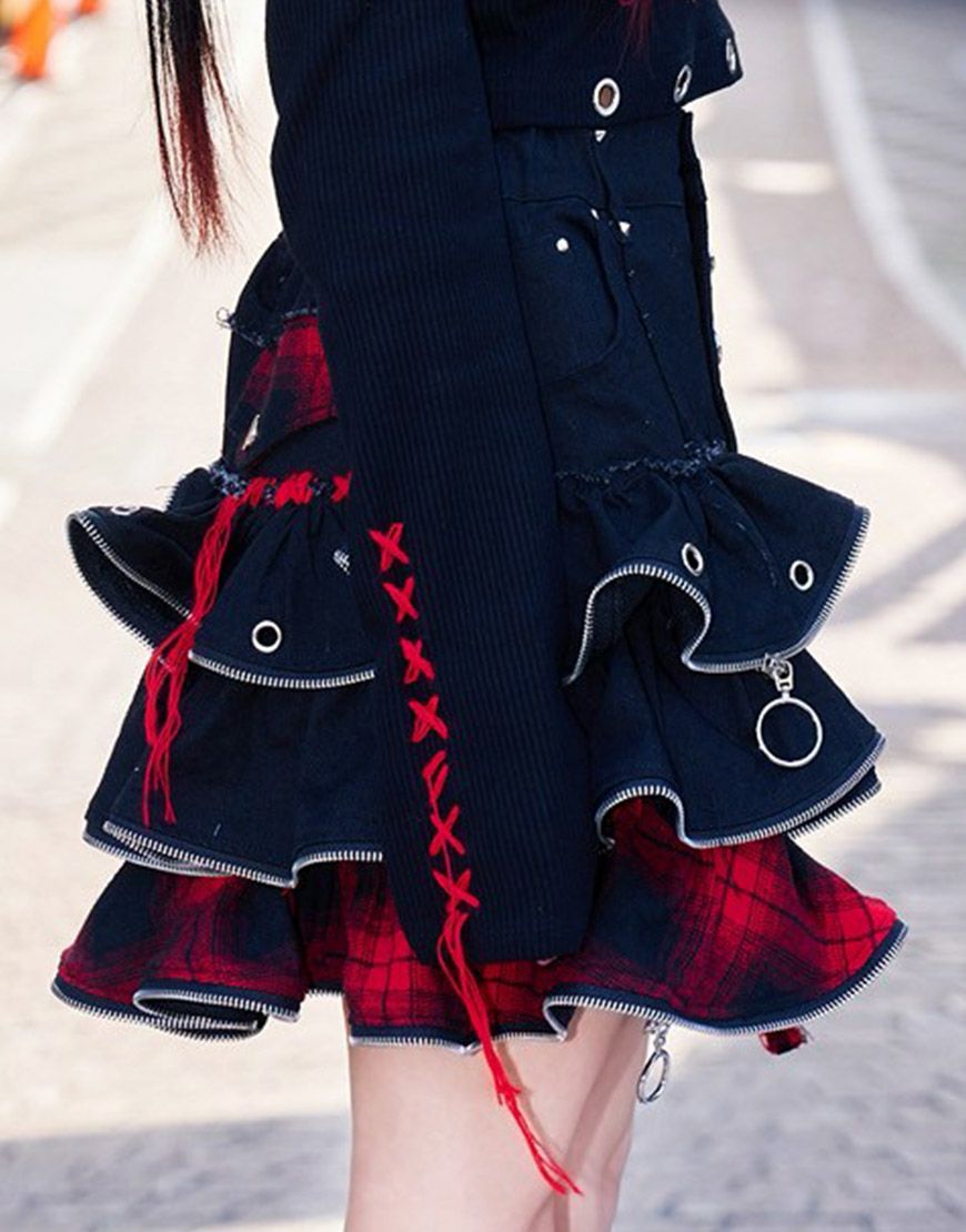 Grrr the Lipper【ガルルザリッパー】ジップスカート～崩壊～/全2色