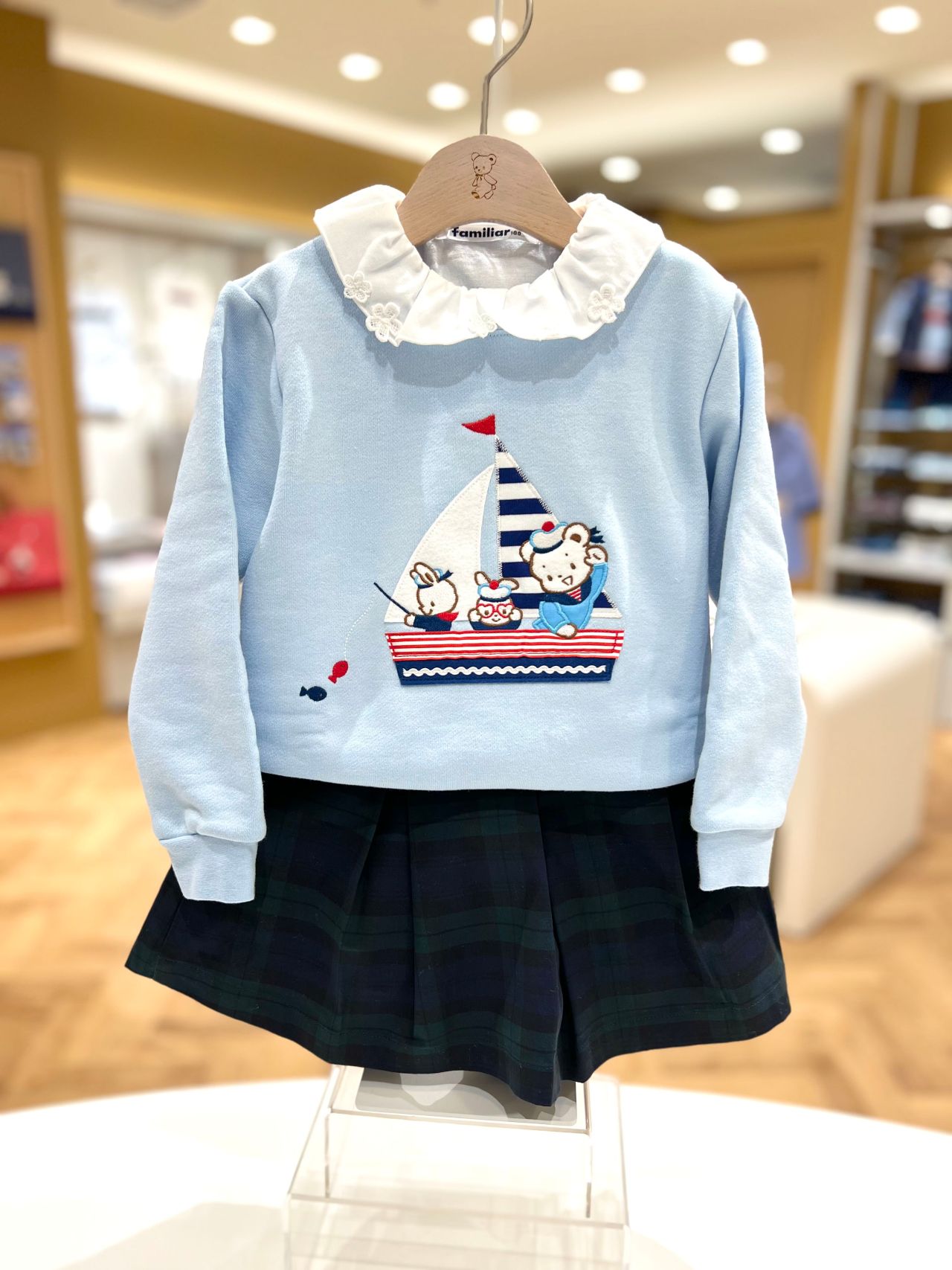 春の新作】ファミちゃんリアちゃんとおでかけしませんか♪｜ファミリア