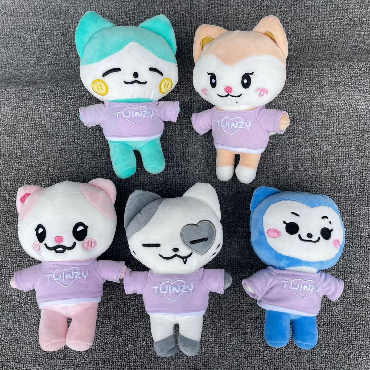 ITZY イェジ TWINZY PLUSH KKengEE ぬいぐるみ yeji ITZY BORN TO BE