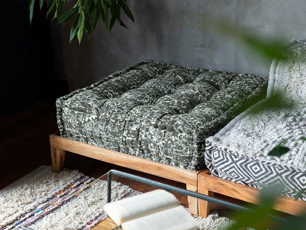 送料無料】ブロック マルチ ザブ オットマン HUS ホワイト - a.depeche