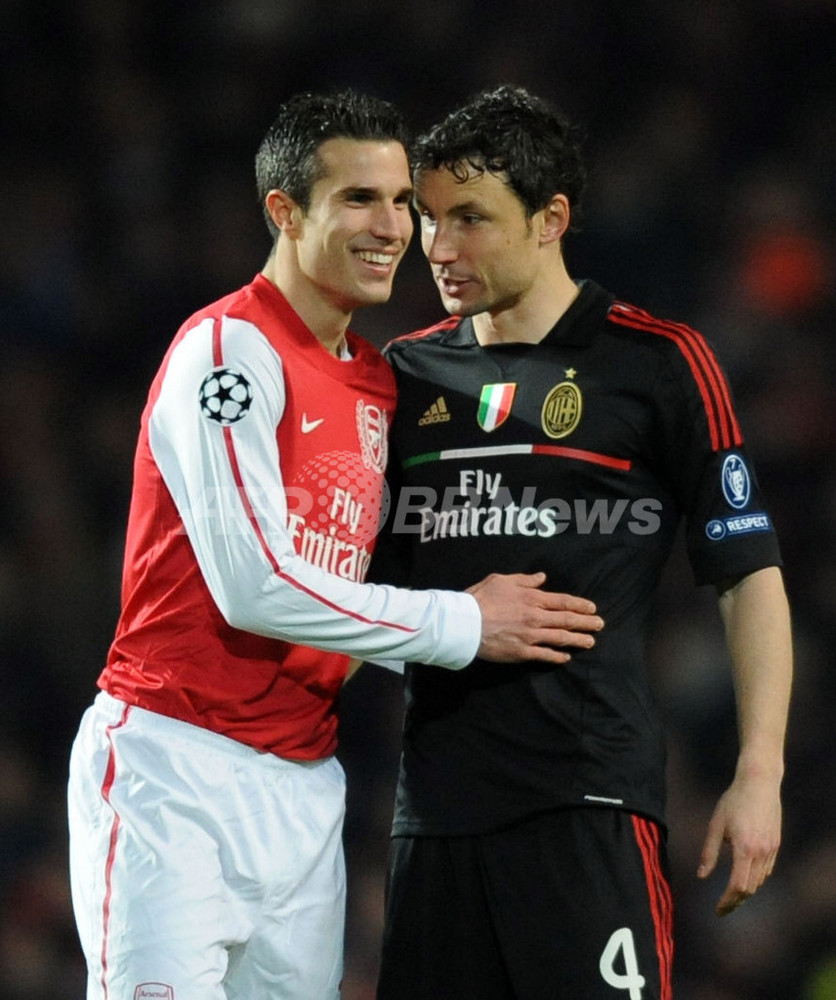 ACミランが準々決勝進出、アーセナル一歩及ばず 欧州CL 写真20枚 国際