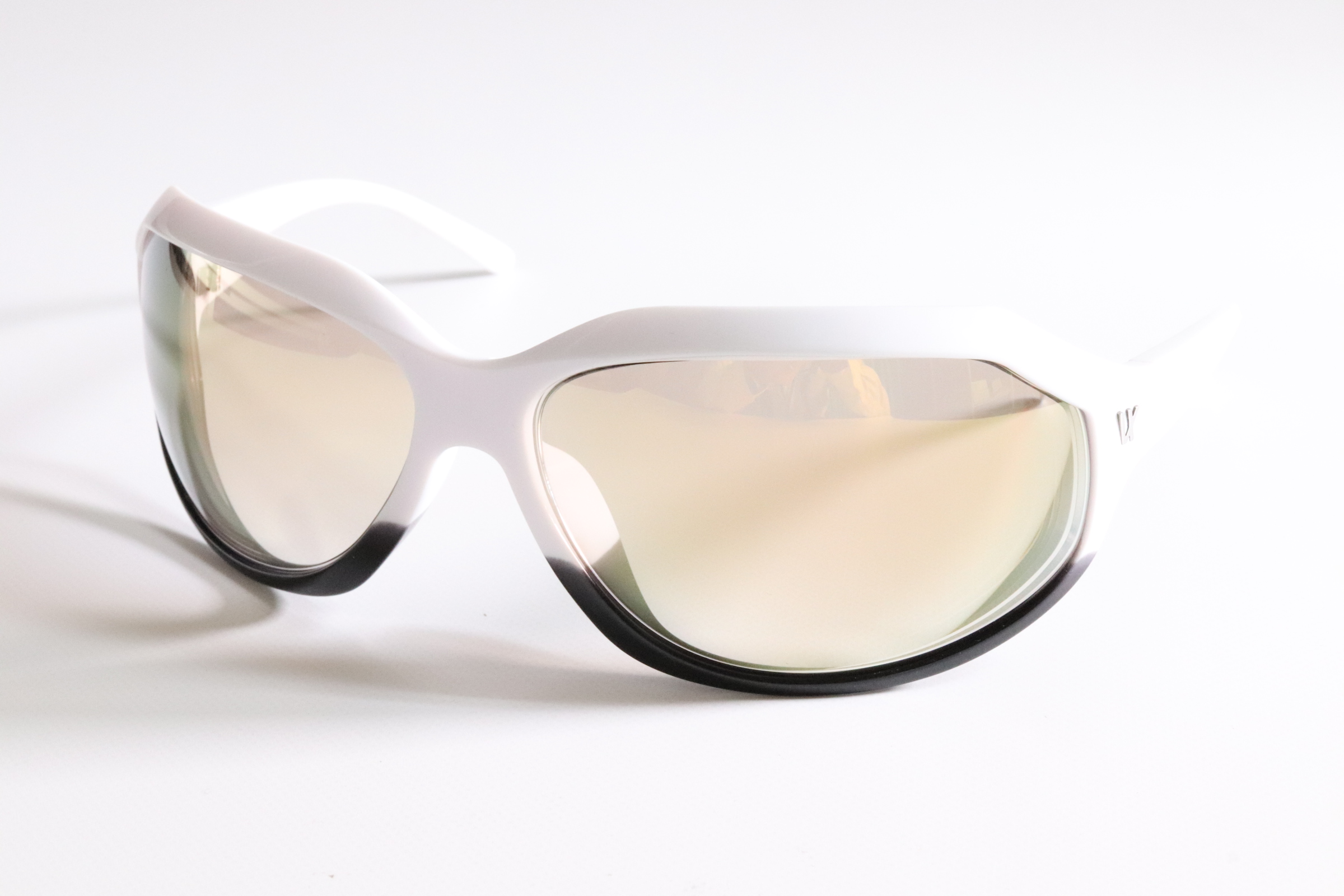 GACKTさんが着用されているVARTIX【バティックス】サングラスを度付き