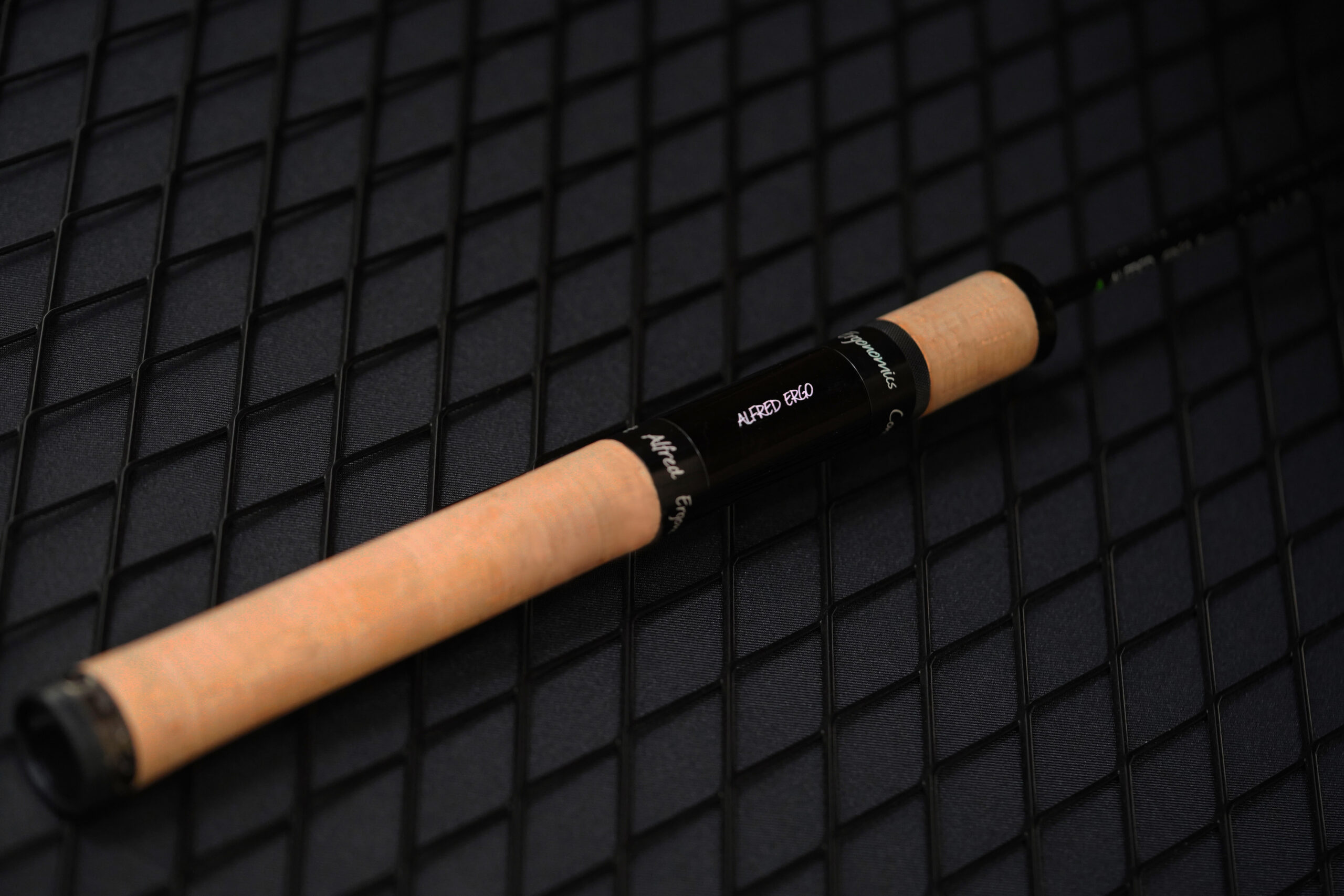 ERGO 6.2 ft Plus | アルフレッド/ALFRED