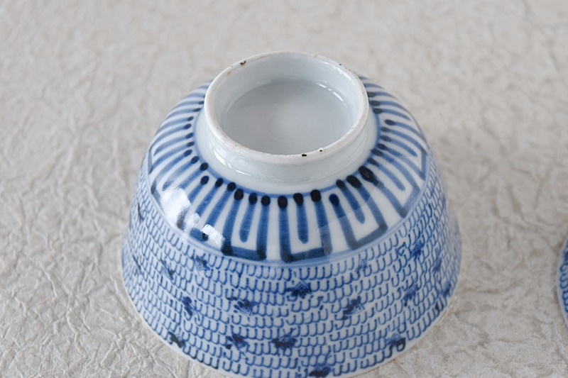 古伊万里 染付 微塵唐草 蓋付茶碗 - 生活骨董と古布のアンティーク