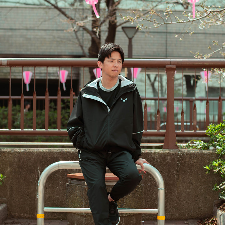 ウィンドブレーカー（ブラック×ホワイト） – 鹿島アントラーズFC