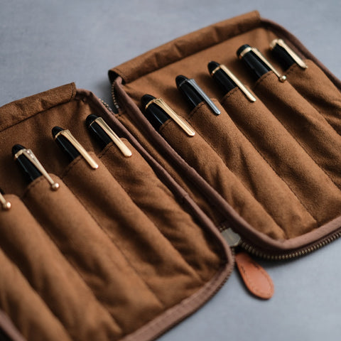 ペン好きの宝石箱 10本差しジップペンケース 【栃木レザー】 – &Liebe