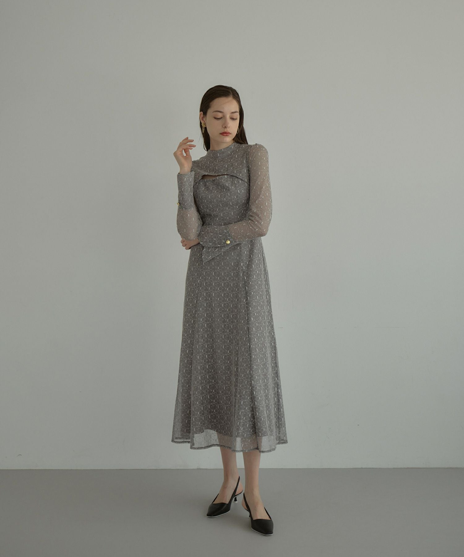 アンドレスド バックオープンジオメトリックドレス 結婚式 ドレス