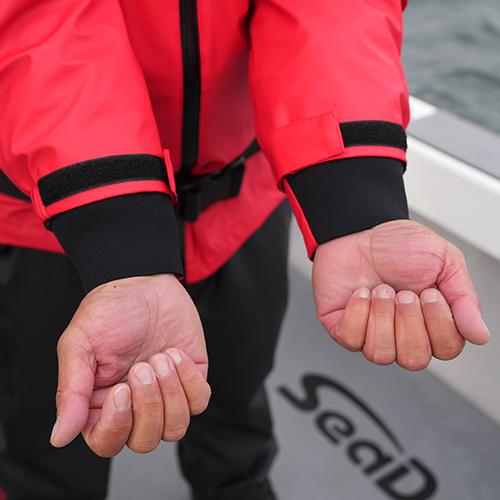 ラフウォーター”という名前にふさわしいmazume・無透湿の質実剛健