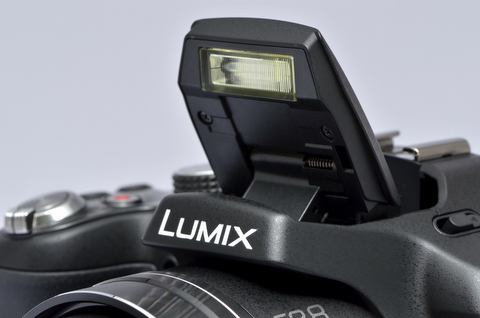 新製品レビュー：パナソニックLUMIX DMC-FZ200 - デジカメ Watch Watch