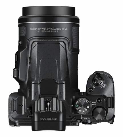 ニコン、EVFなどを一新した83倍ズーム機「COOLPIX P950」 - デジカメ Watch