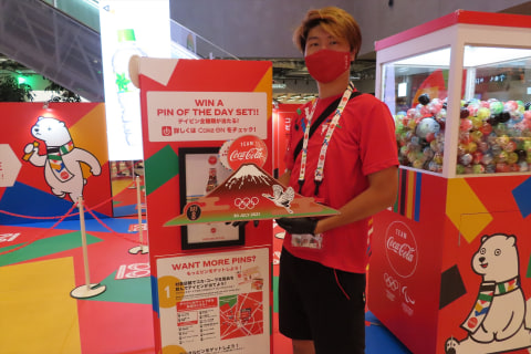 コカ・コーラ、デジタル活用でオリンピックのピントレーディング文化を